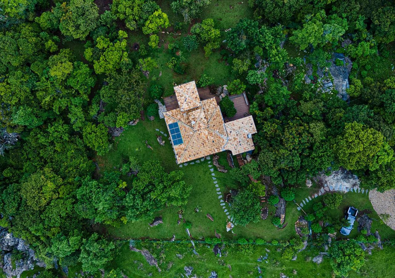 Sitio Jatoba/Lapinha Da Serra Santana Do Riacho Exterior foto